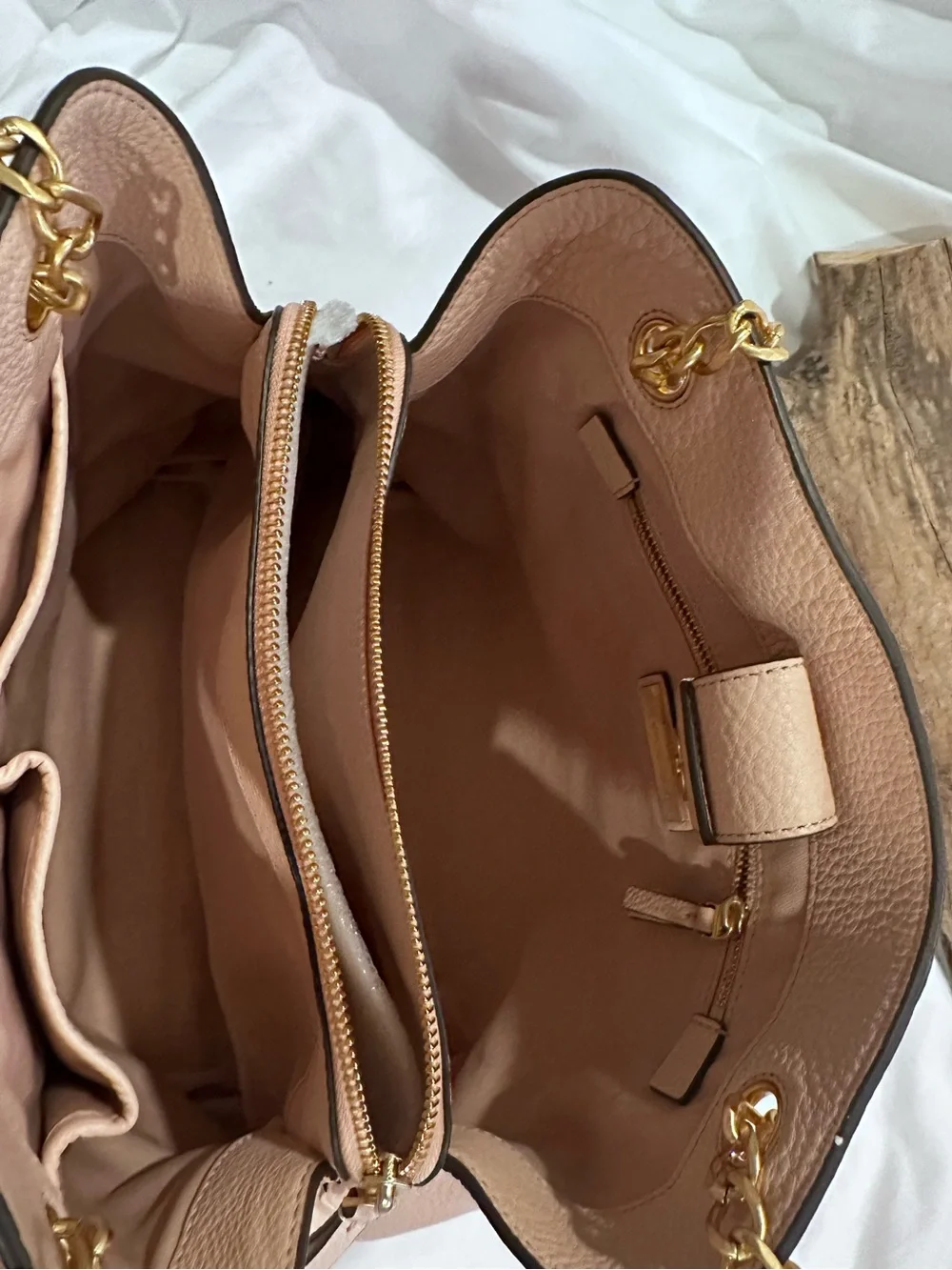 Tory Burch Blush Pink Pebbled Leather Shoulder Bag with Gold Hardware